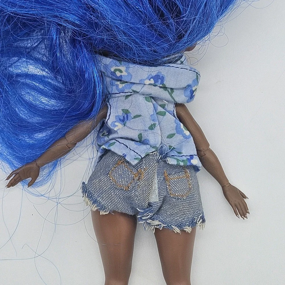 L.O.L. Surprise! OMG Fashion Doll Blue Hair 59 Hoodie Denim Shorts